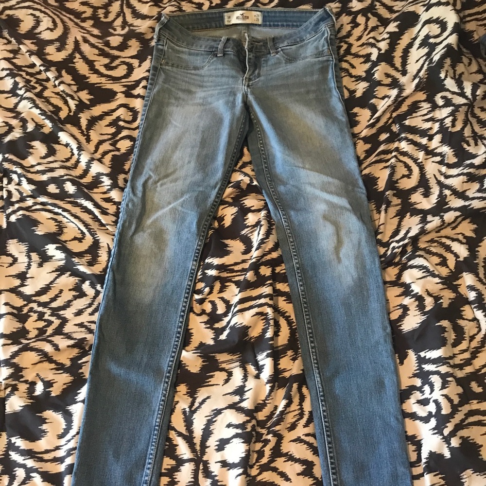 Hollister jeans
